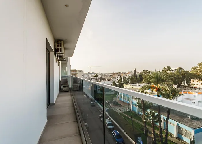 Fam Glam Comfort Апартаменты Ларнака